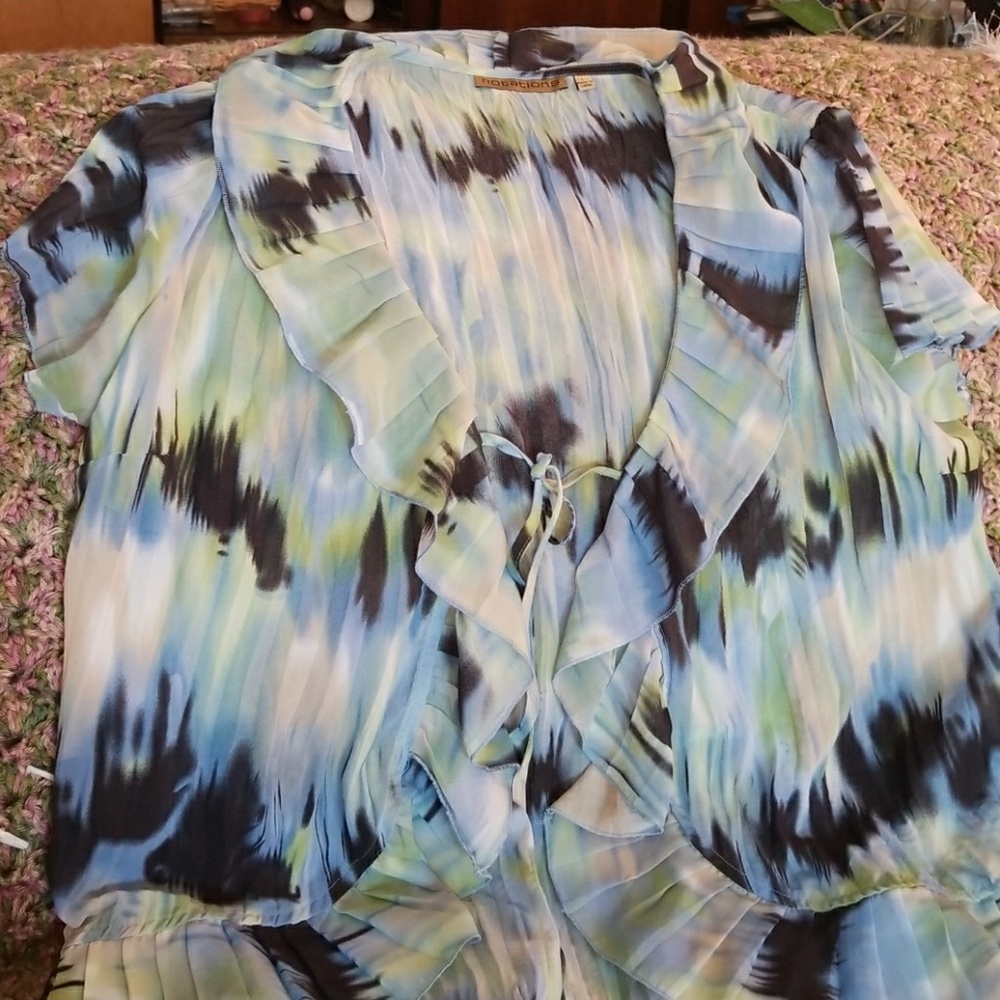 Dress topper